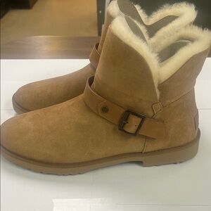 UGG Romely Short Buckle Brown Suede